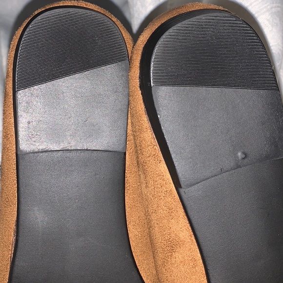 The Tog Shop Cat Loafers in Tan and Silver, size 7 M - Picture 12 of 12